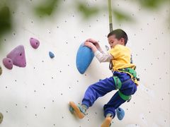 -问山MountQuest攀岩馆