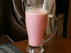 草莓奶茶-e度咖啡(蕾莎店)
