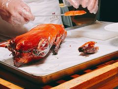 酥香嫩烤鸭-四季民福烤鸭店(外滩外白渡桥店)