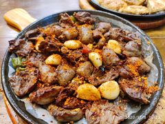 -老东镇啤酒屋海鲜加工·蒸汽海鲜·海鲜烧烤(台东店)