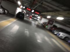 -万象城-停车场