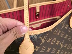 -小飞侠奢侈品回收 寄卖 养护(宝山宝龙广场店)