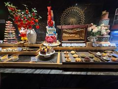 -雍容荟帝王蟹活龙虾展台自助(IFS黑金店)