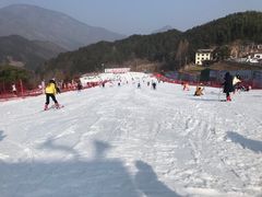 -大别山南武当滑雪场