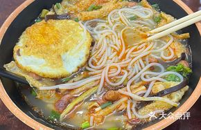 Spicy Sour Egg Stir-fried Luosifen