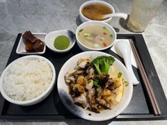 -璞臻汽锅餐厅(南京东路店)