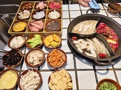 -贰回巷火锅馆(钟楼店)