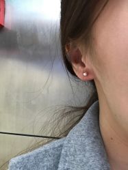 -花师傅专业穿耳洞