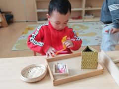 -蒙蒙狮蒙台梭利儿童之家