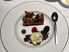 -云厨·高空西餐厅(成都瑯珀·凯悦臻选酒店)