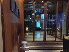 -忆江南·临江鱼馆