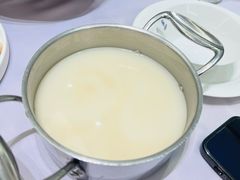 -红鼎豆捞·非遗鲍皇汤火锅(宝丰路店)