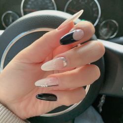 -AKIRA 安久日式美甲美睫