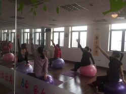 -爱尔乐美孕产瑜伽·普拉提