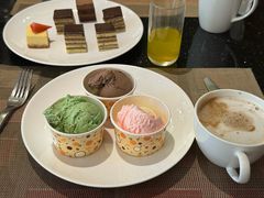 -上海西藏大厦万怡酒店Momo Cafe(徐汇店)