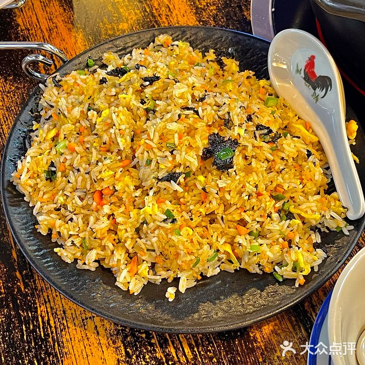 广州!这家鸡煲现宰现做,汤底甘甜到舔碗🥘