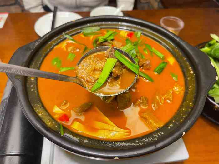 英山味道(洪广店)-"腊味吊锅太咸了,我点了一个小锅188元里.