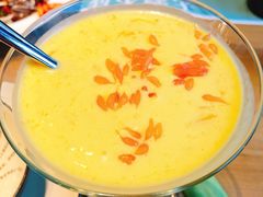 杨枝甘露-临界音乐酒馆·小龙虾·江湖菜(华熙LIVE·鱼洞店)