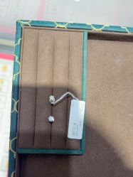 -周生生Chow Sang Sang(新世界店)