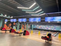 -极限PLAY运动娱乐新世界·团建派对表演休闲馆·室内高空游乐园
