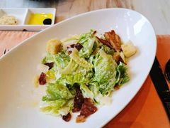 传统凯撒沙拉配熏肉-郑州希尔顿酒店·阿米奇意大利餐厅