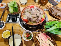 -阿婆情腊排骨火锅(金虹路店)