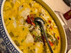 -泓历皇朝酒店(东亭店)