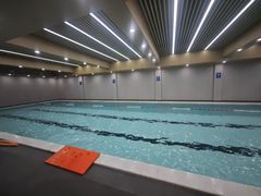 -蓝海豚游泳俱乐部(南京西路店)