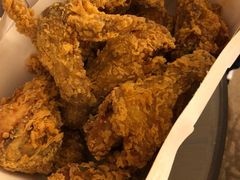 -BHC炸鸡(明洞总店)