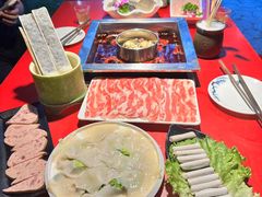 -二荆条·蜀鲜汇城市森林火锅