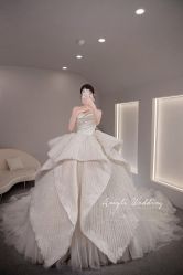 -艾米丽婚纱礼服