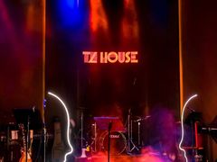 -TZ House音乐现场(来福士中心店)
