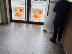 -麦当劳(普陀香溢花城店)