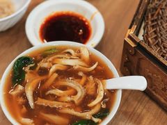 酸辣肚丝汤-西安贾三灌汤包·回坊小吃·清真炒菜(北院门总店)