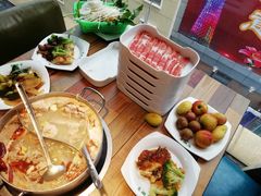 -蒙肥羊·酸汤潮牛·鲜牛肉火锅烤肉自助(岗顶店)