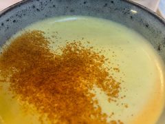 姜黄蜂蜜热奶-The Rug Cafe(王府中环店)