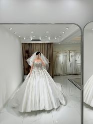 -拉瑞娜LaReine婚纱礼服高级定制