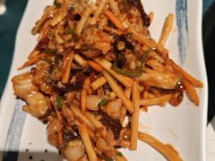 -南京金牛湖巨碗鱼头