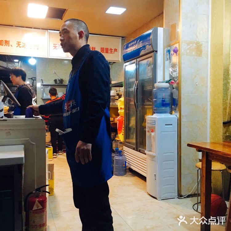 这家凉拌皮蛋一定要吃土皮蛋