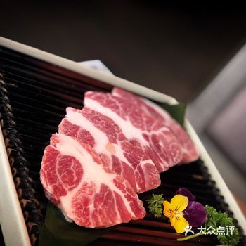 我真的太爱吃牛排了，无肉不欢，这个天吃烤肉再适合不过