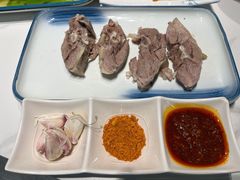 -三江源美食城