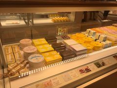 面包甜点陈列柜-好利来(梅江永旺店)