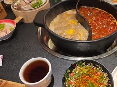 -沸炉重庆老火锅(军事博物馆店)