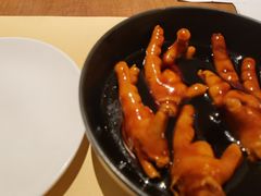 鲍汁凤爪-来龙里 精致 东南亚餐室(万象城店)