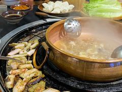 -阿山卓·野生菌火锅·纳西火塘烤肉