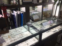 -视野联行眼镜蔡司·依视路官方授权店(顺城店)