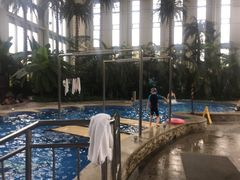 -中家鑫园温泉酒店鑫悦汤泉