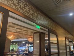 -半岛翡丽海鲜自助餐厅(观风亭店)
