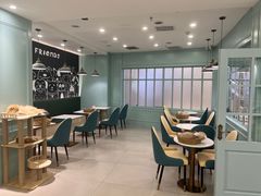 -安格丽娜·狗咖·猫咖羊驼咖(春熙路百盛商场店)