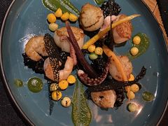 香煎扇贝配迷你混合海鲜-AZUL by FUEL蓝色·法式酒馆(琶醍店)